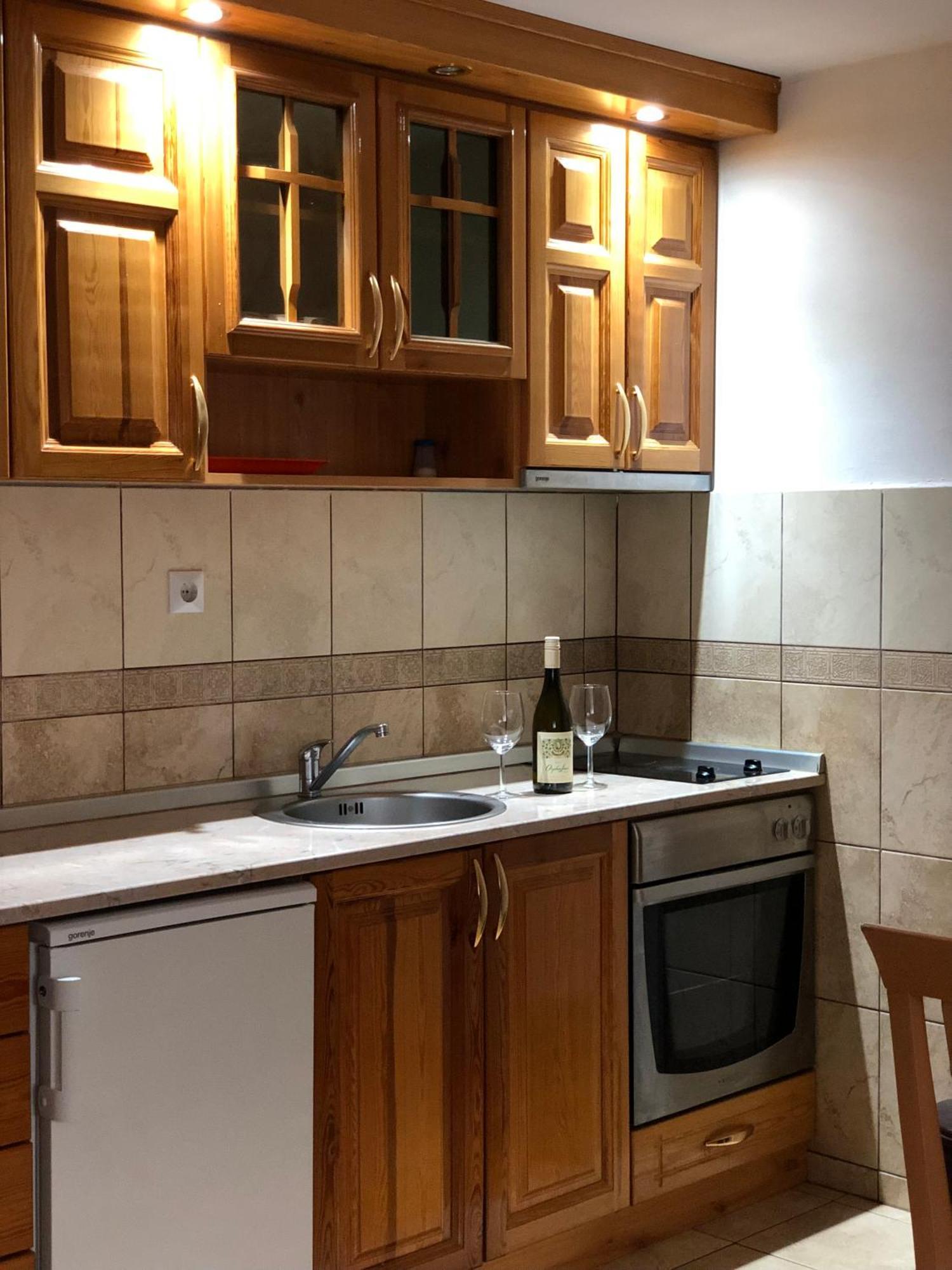 Kris Apartment *